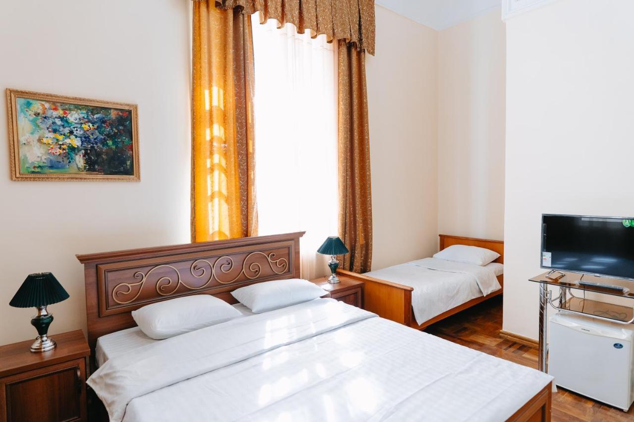 Lion B&B Самарканд Екстериор снимка